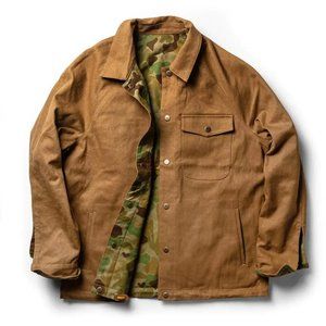 Taylor Stitch x Gear Patrol Lombardi Jacket in Reversible Arid Camo Men’s S-38